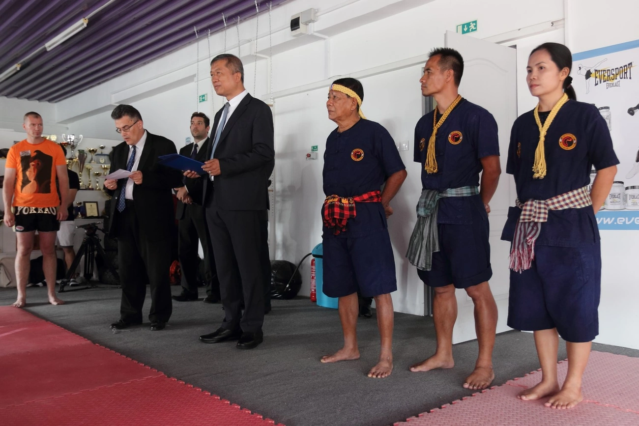 Thai box edzés thai nagykövettel Miskolcon