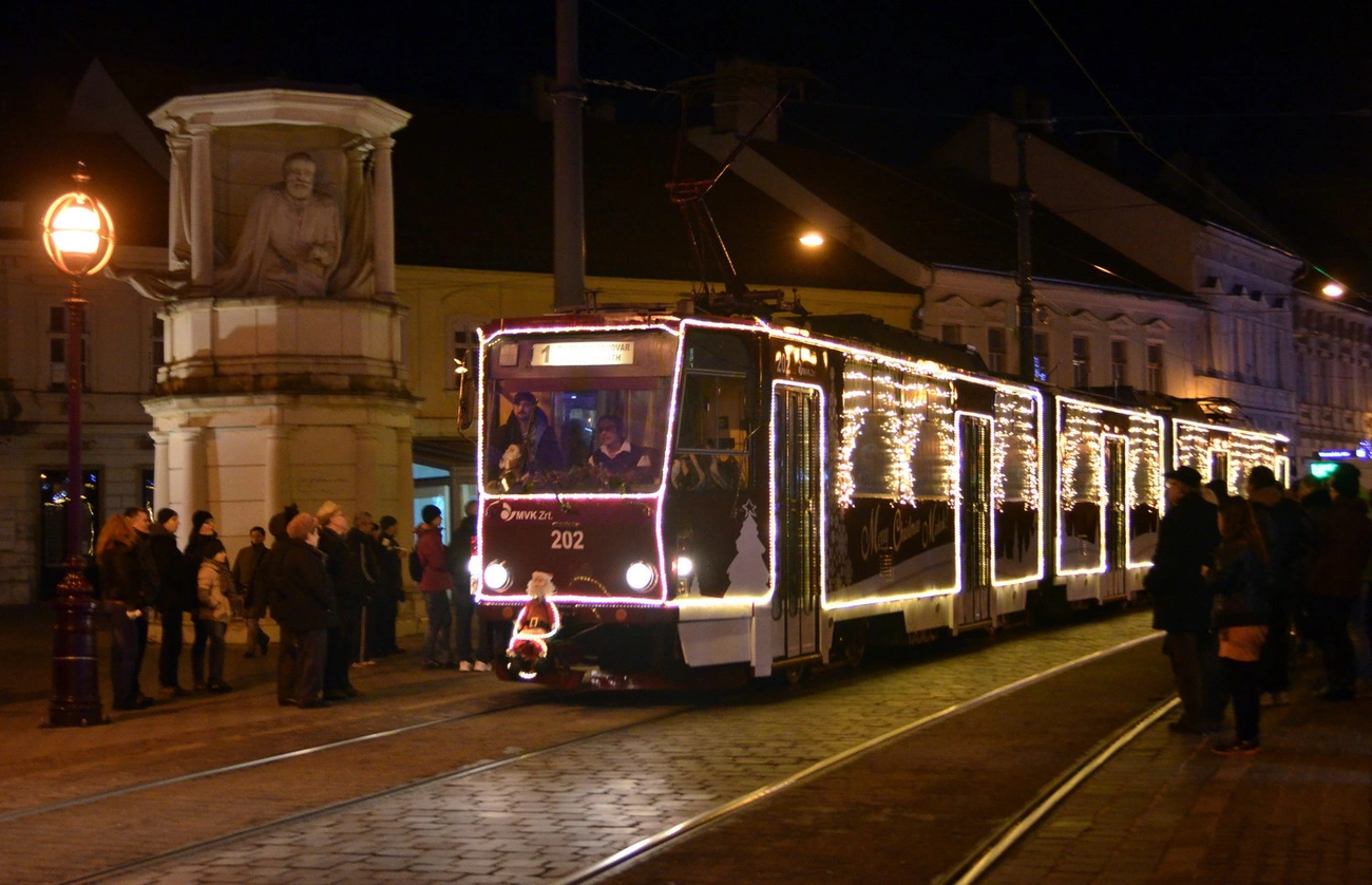 Adventi villamos