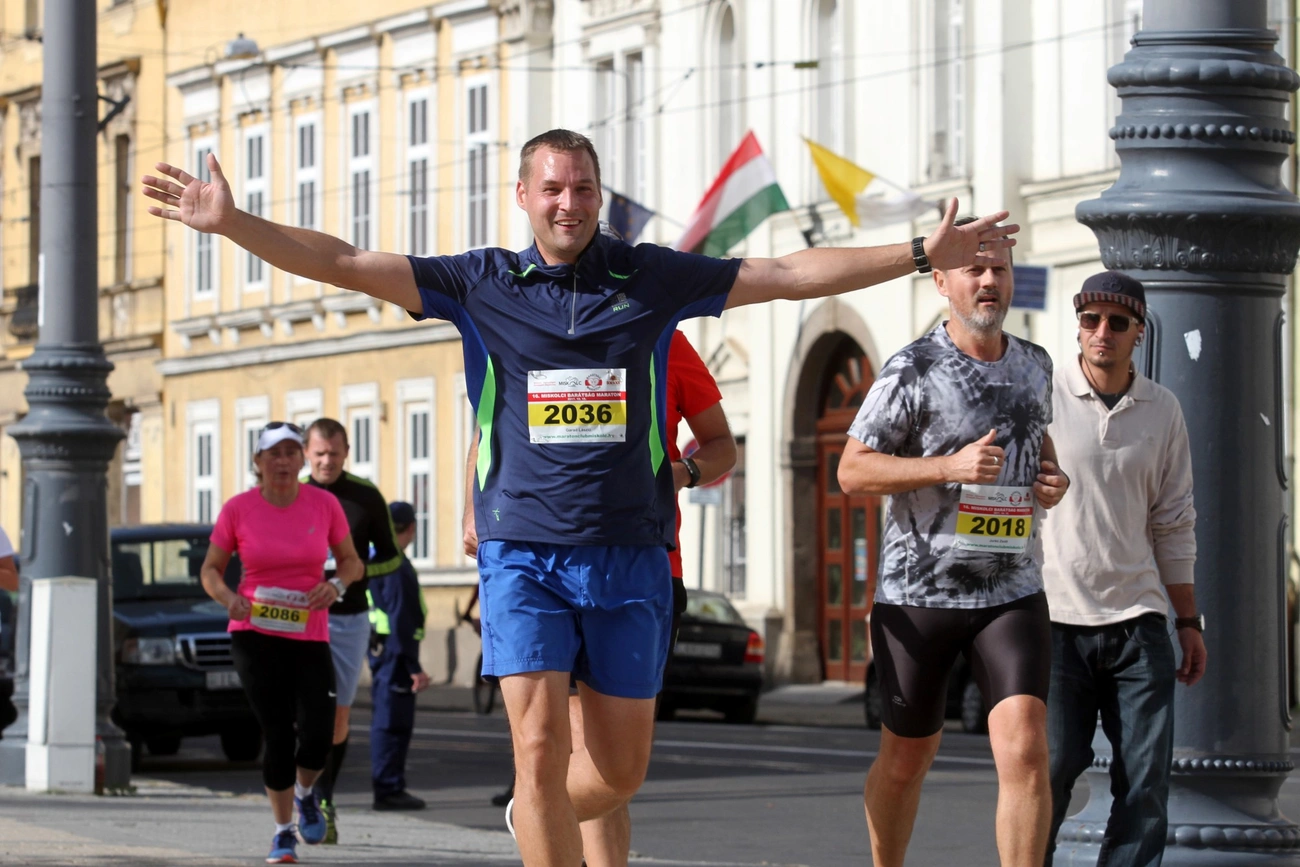 Barátság Maraton mezőnye a belvárosban II.