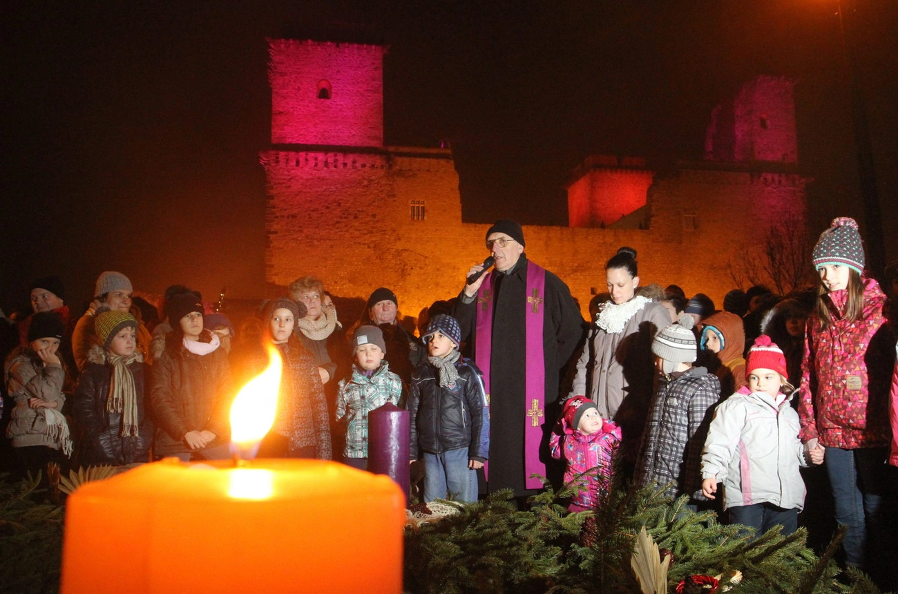 Diósgyőri adventi gyertyagyújtás