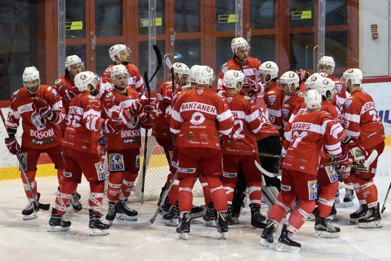 DVTK Jegesmedvék - Vienna Capitals