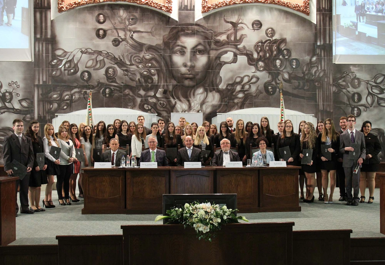 Nemzeti Kiválósági Jogászösztöndíjak átadása a Miskolci Egyetemen