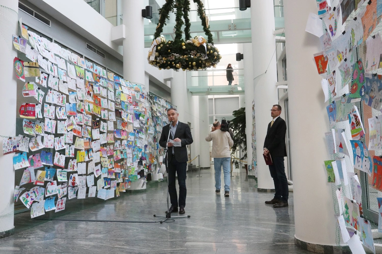 Karácsonyi rajzpályázat díjátadó a városházán