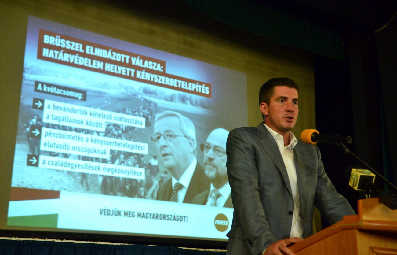 Lakossági fórum a kényszerbetelepítésről