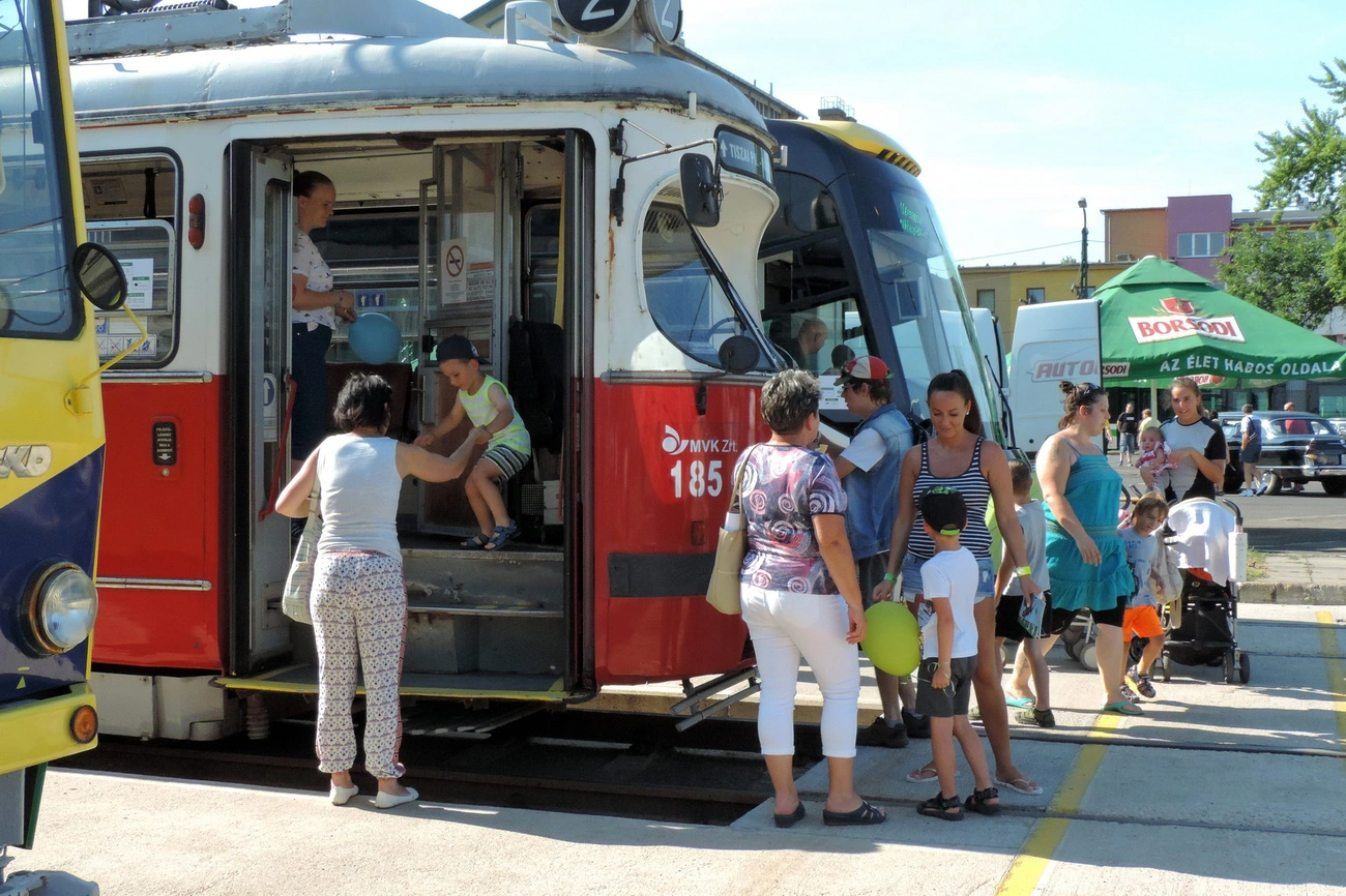 120 éves a villamosközlekedés