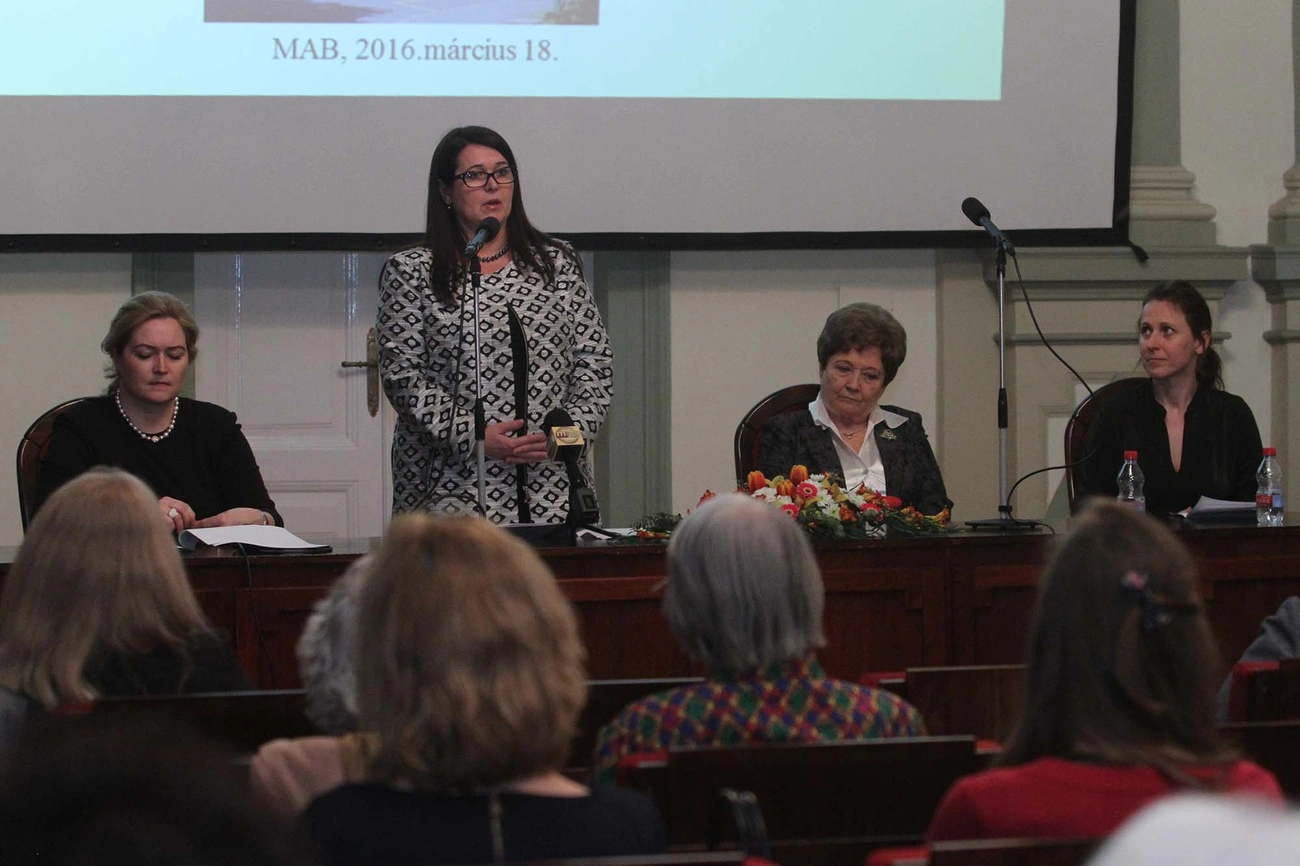  Nő az egészség értéke című konferencia