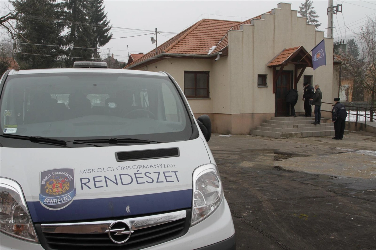 Rendészeti alközpont Perecesen
