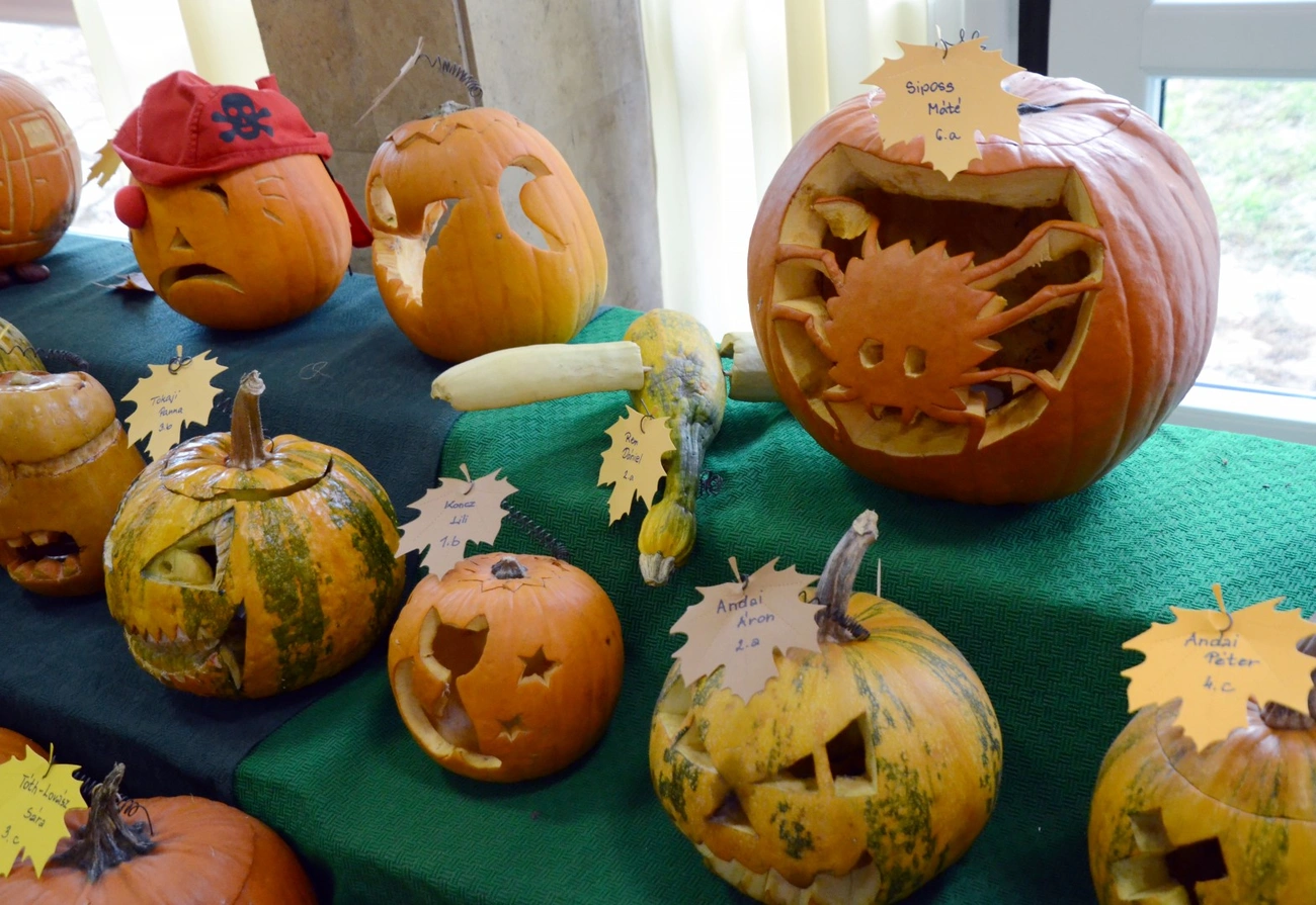 Halloween kiállítás a Fazekasban