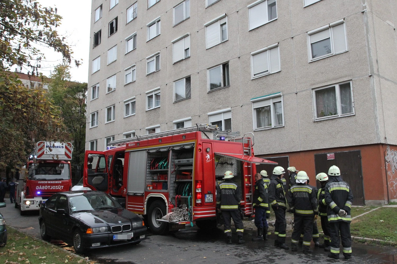 Paneltűz a Malomszög utcán