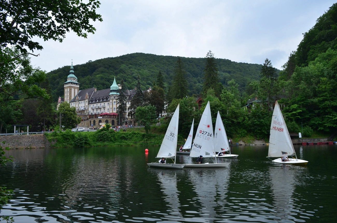 Vitorlásverseny a Hámori-tavon